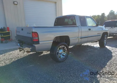 2000 Dodge Ram 1500 St из США, поврежденный, VIN 1B7HF13Y3YJ138050